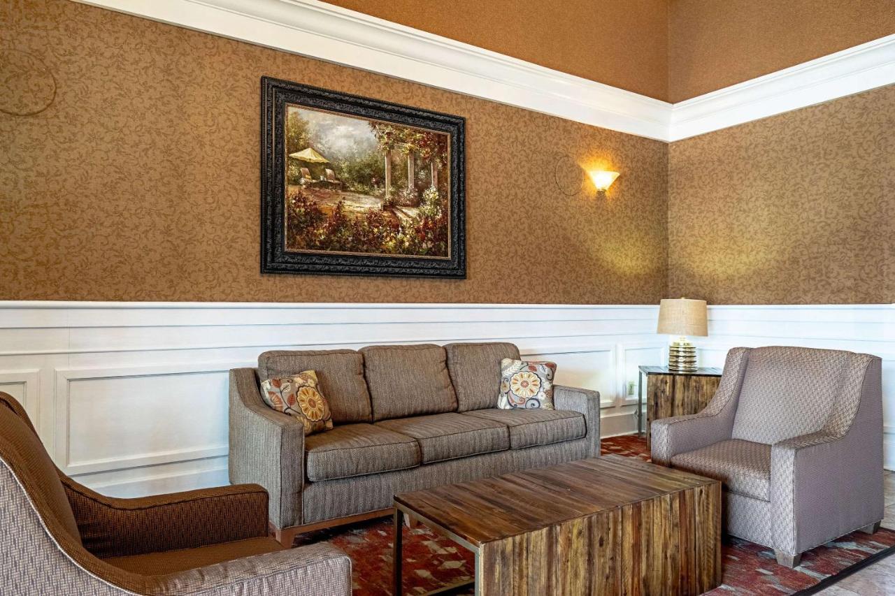 Quality Suites San Antonio Northeast Экстерьер фото
